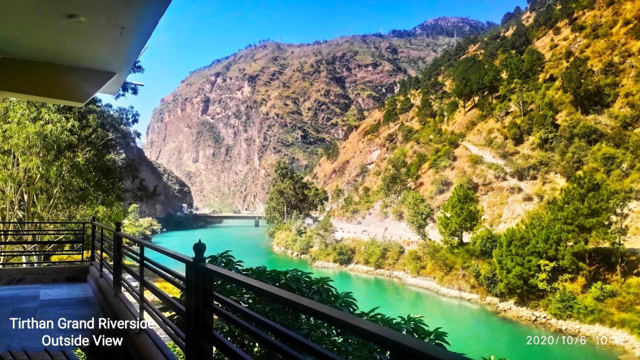 Tirthan Grand Riverside Banjār Zewnętrze zdjęcie